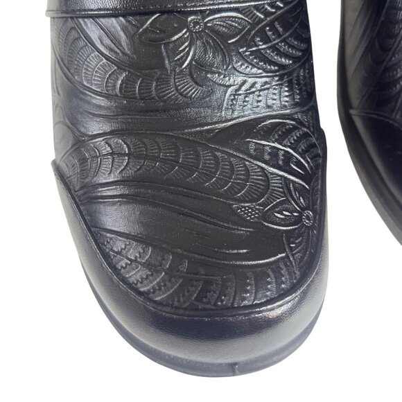Easy Street Slip On Clogs Womens Size 10 Black Embossed Leather - Picture 4 of 10
